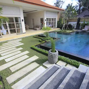 villa-rumah-lumbung.ubudhotelsnow.com/