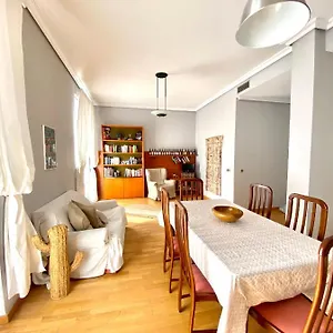 https://sevilla-como-vivir-y-ser-sevillano.es-andalucia.com